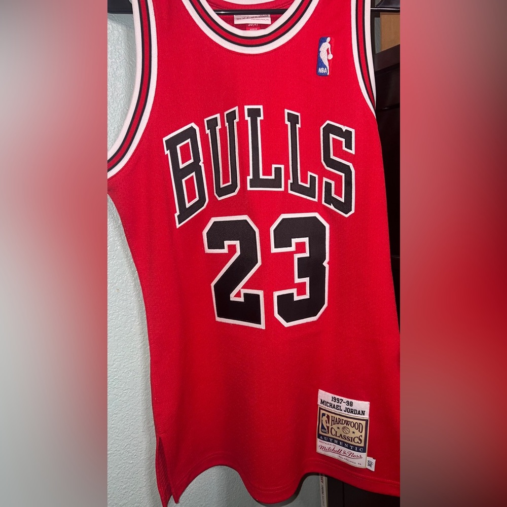 Red, Authentic, Mitchell And Ness, Michael Jordan… - image 1